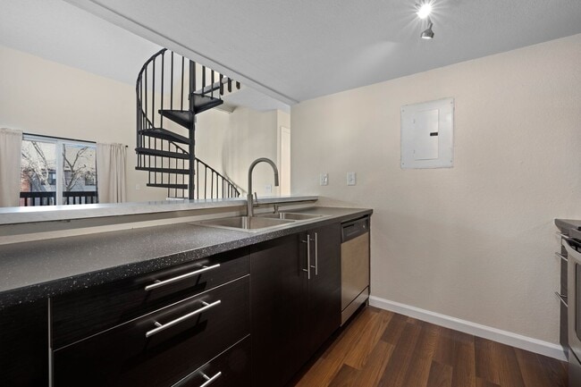 Building Photo - Wonderful West Arvada 2 bedroom condo - AVAILABLE NOW