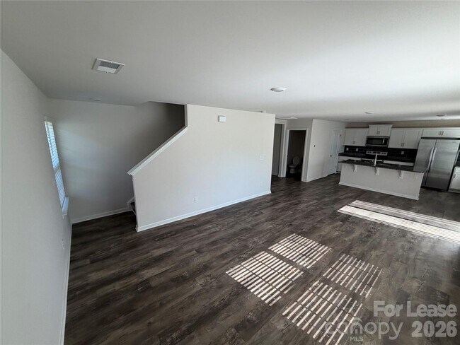 Building Photo - 7868 Whispering Strm Dr