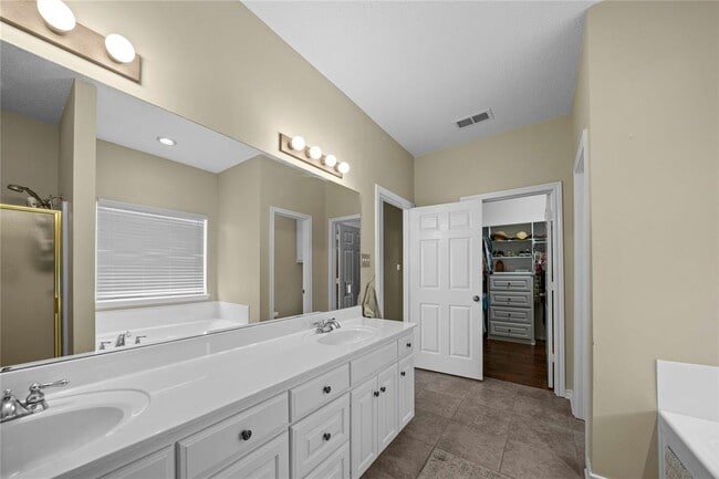 Building Photo - 16630 Thibodaux Dr