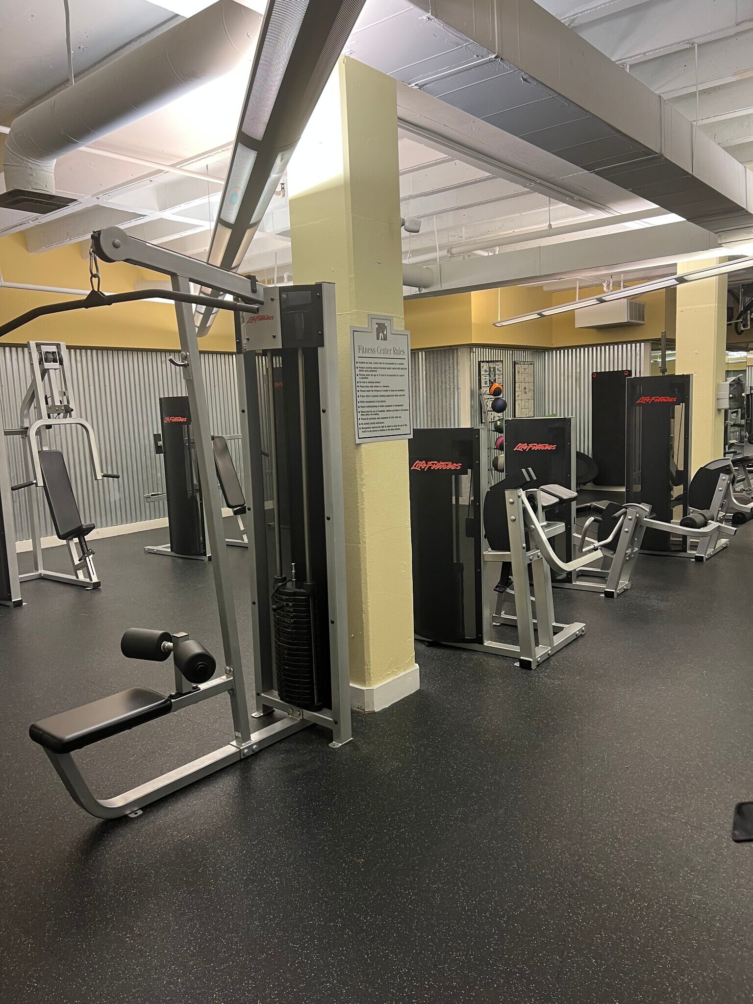 Building Photo - 151 E Washington St