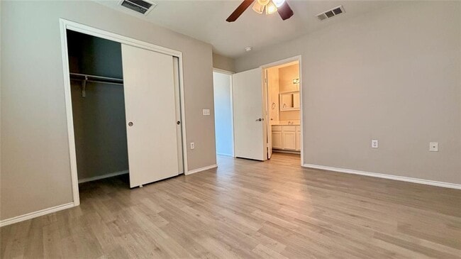 Building Photo - 12333 Paloma Blanca Way