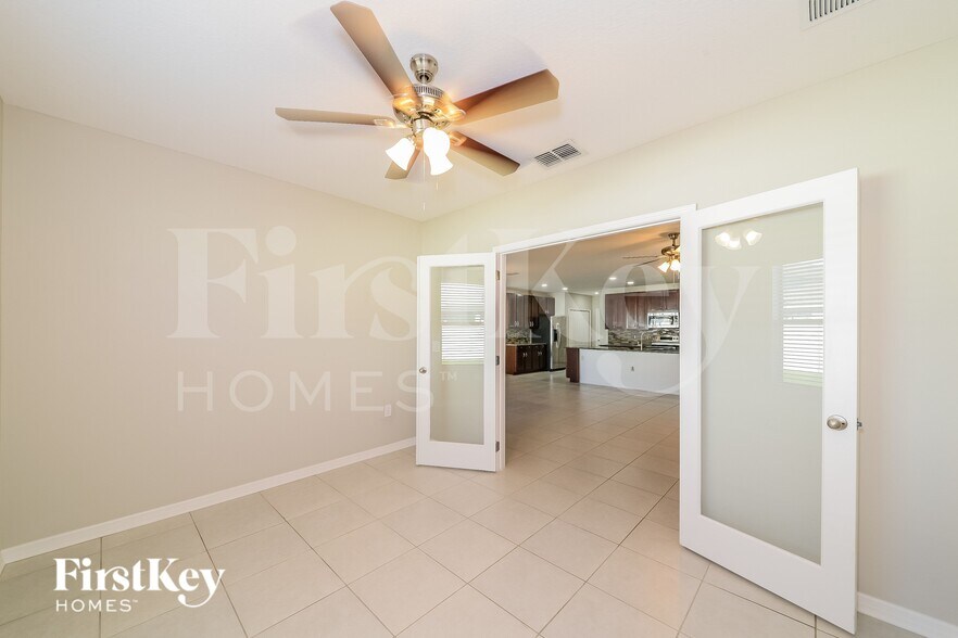 Building Photo - 3911 Willow Walk Dr