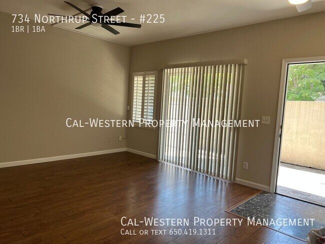 Building Photo - 734 Northrup St