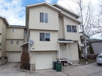Building Photo - 4 Bedroom Condo on Northwood Drive