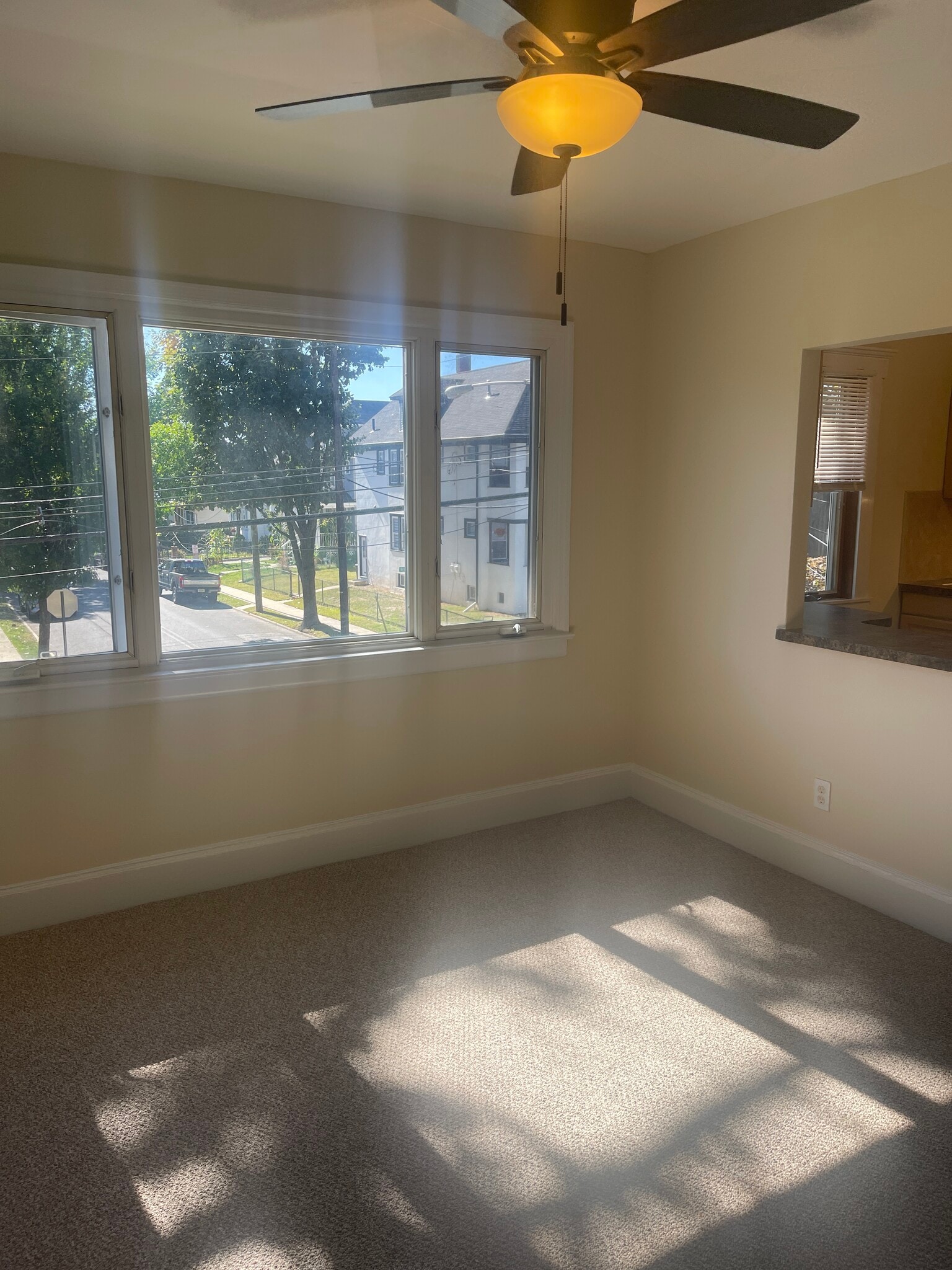 BRIGHT LR - 116 Brinkerhoff St