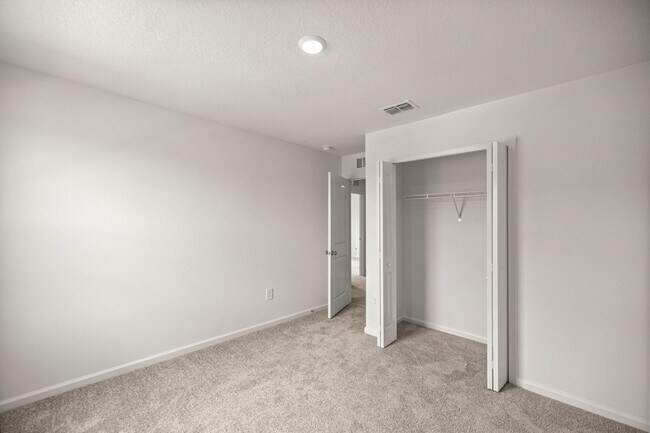 Building Photo - 4648 SW 84th St Rd