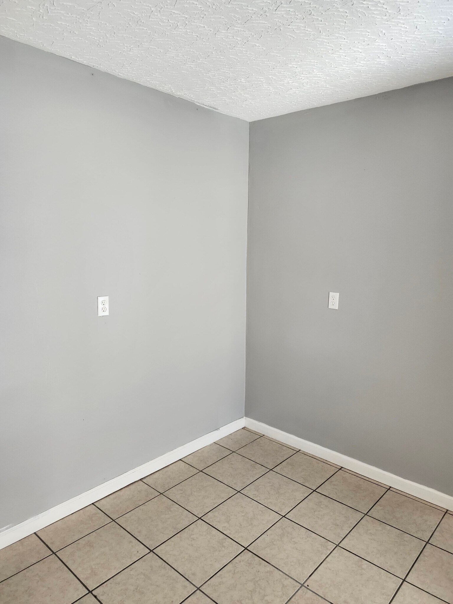 Building Photo - 1218 Purcell Ave