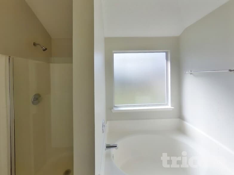Building Photo - 1009 Ridge Top Dr