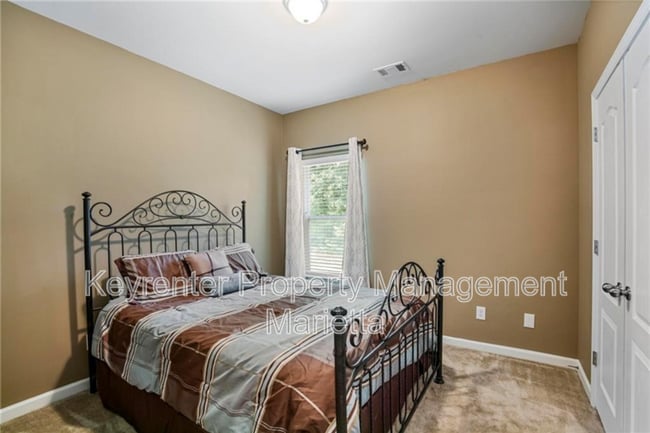 Building Photo - 611 Crosswinds Cir