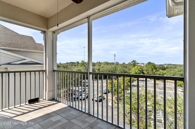 Building Photo - 11251 Campfield Dr
