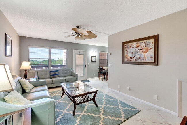 Building Photo - 4049 Wolverton C
