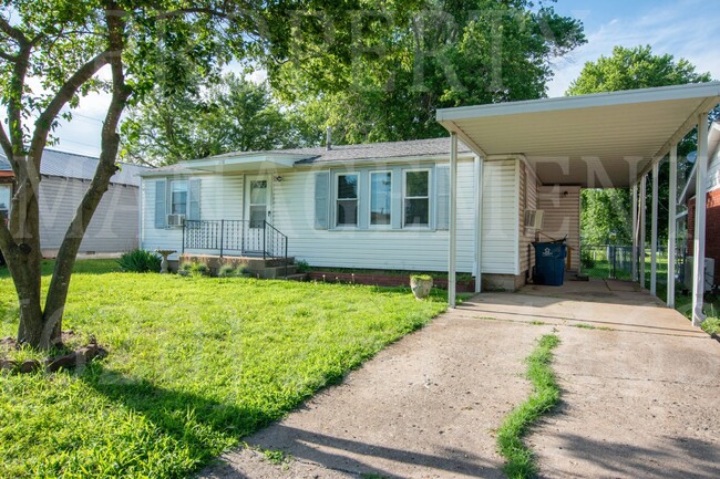 Building Photo - 2-Bedroom 1 Bath rental in Coffeyville