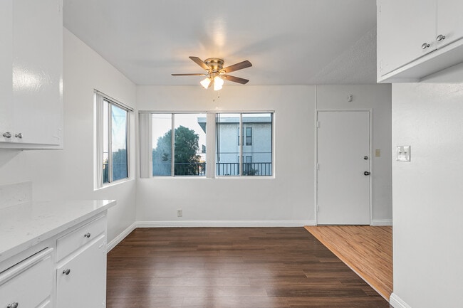 Building Photo - 2701 S Peck Ave