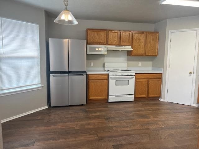 Building Photo - 331 Carriage Way