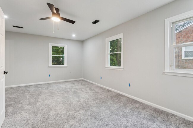 Building Photo - Updated Four bedroom, two full bathroom home