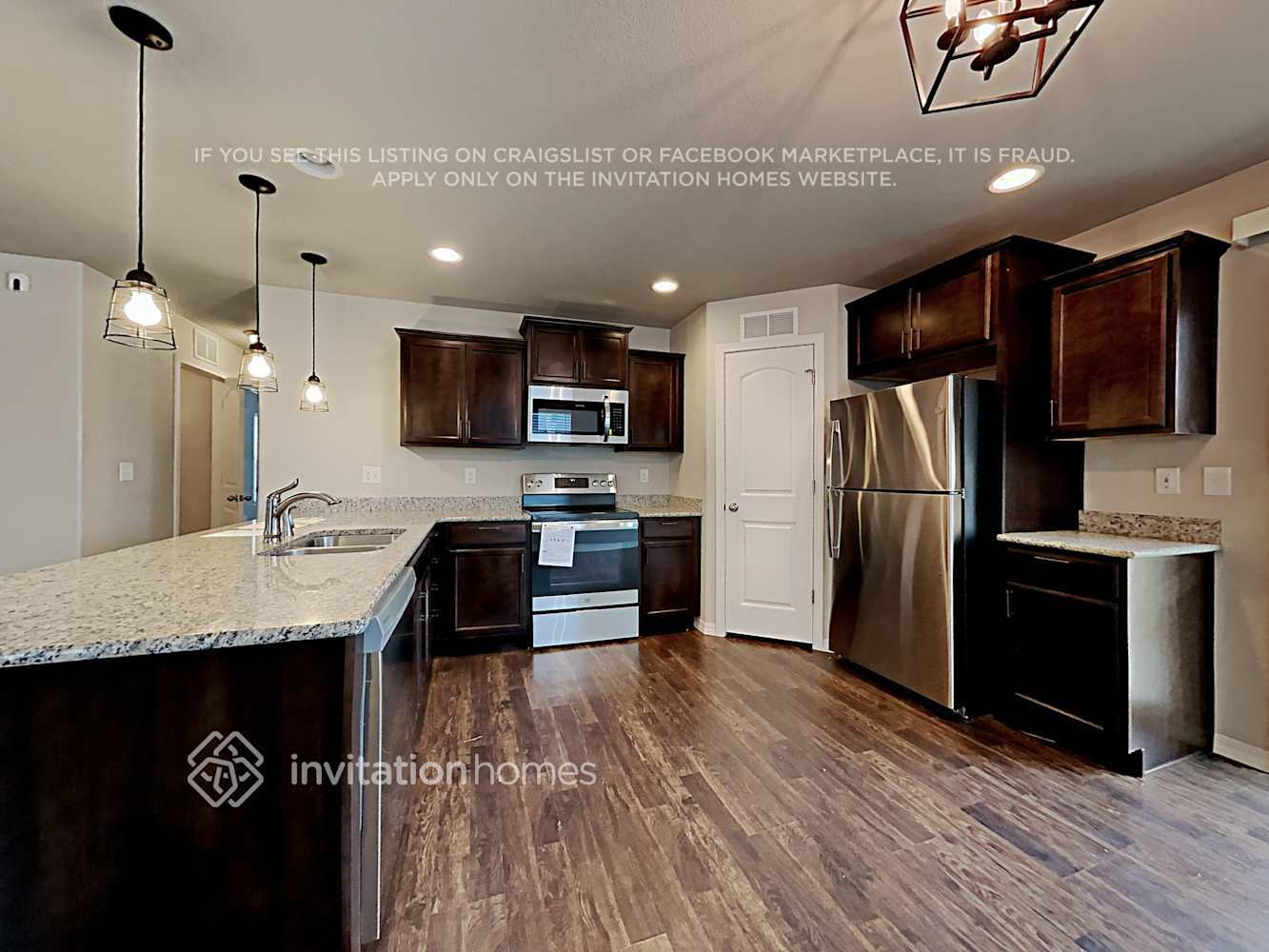 Building Photo - 10976 Quercia Cir