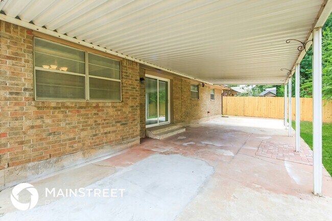 Building Photo - 808 Glenwood Dr