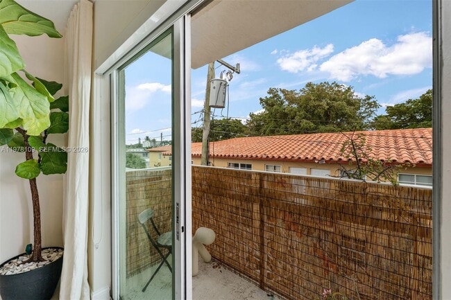 Building Photo - 630 85th St