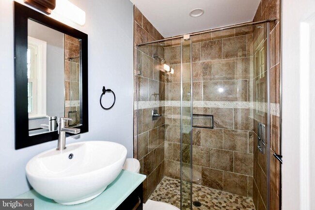 Building Photo - 6703 Groveton Dr