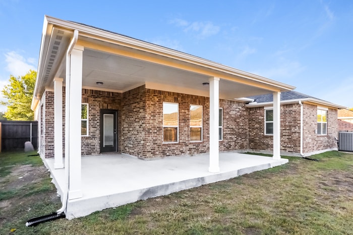 Building Photo - 721 Shady Meadow Ln