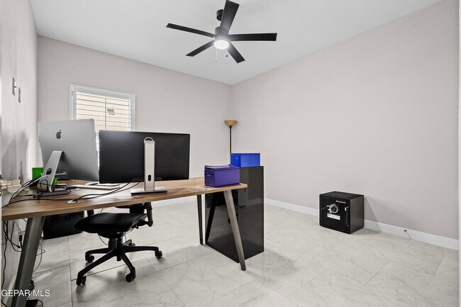 Building Photo - 2332 Mike Price Dr