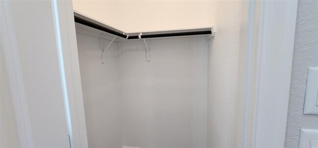 Building Photo - 112 Los Olives Ln