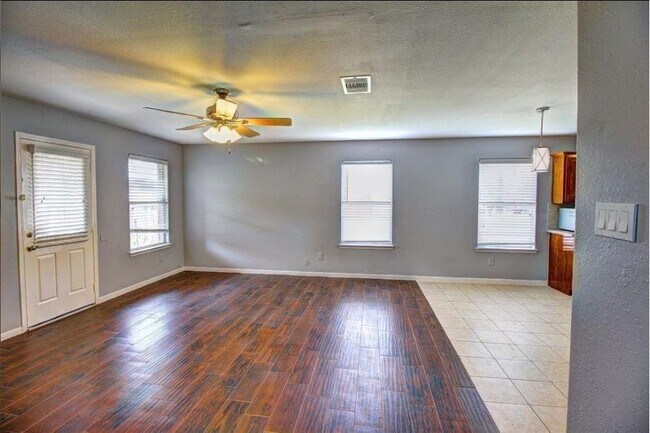 Building Photo - 21402 Doral Rose Ln