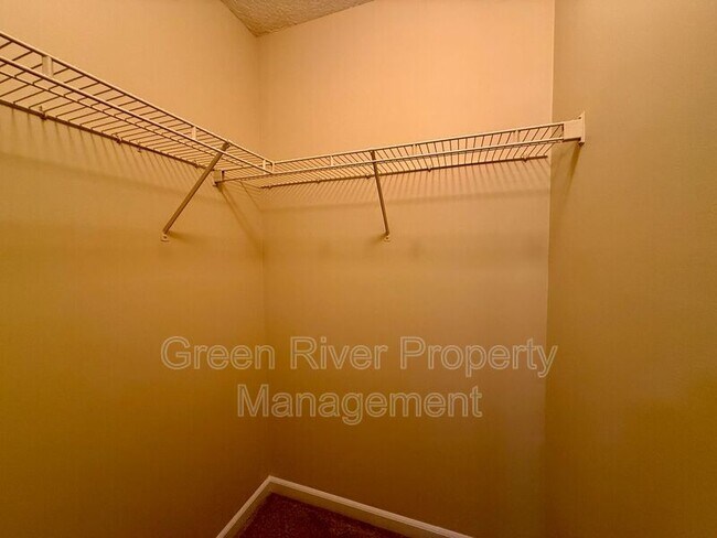 Building Photo - 8716 Canopy Oaks Dr
