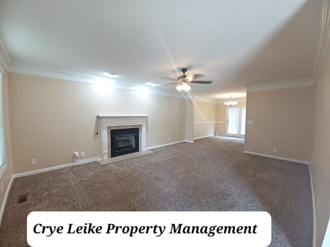 Building Photo - 668 Winding Bluff Way