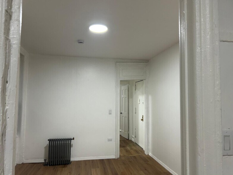 Building Photo - 508 W 139th St