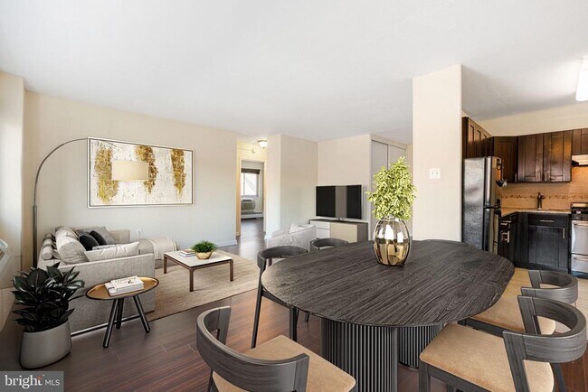 Building Photo - 2101 Chestnut St