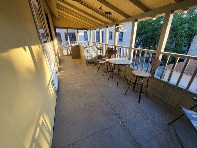 Building Photo - 3136 Lyndale Ave S