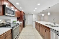 Building Photo - 820 Lavers Cir
