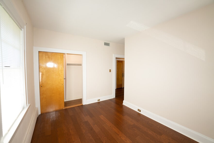 Building Photo - 177 Park St