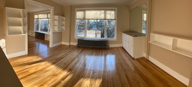 Building Photo - 122 South Ave