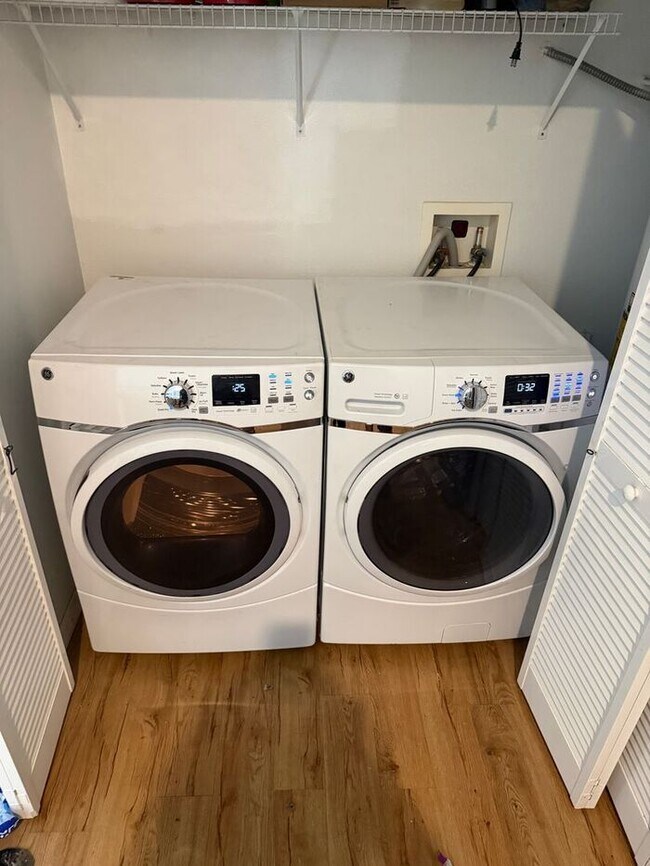 Building Photo - FREE RENT!!! Condo at Club Cortile, Kissimmee