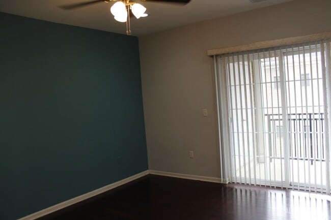 Building Photo - 446 Micali Way