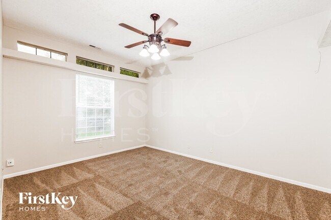 Building Photo - 12452 Van Spronsen Way