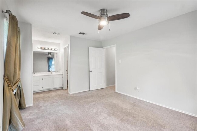 Building Photo - 114 N Kanaio Dr