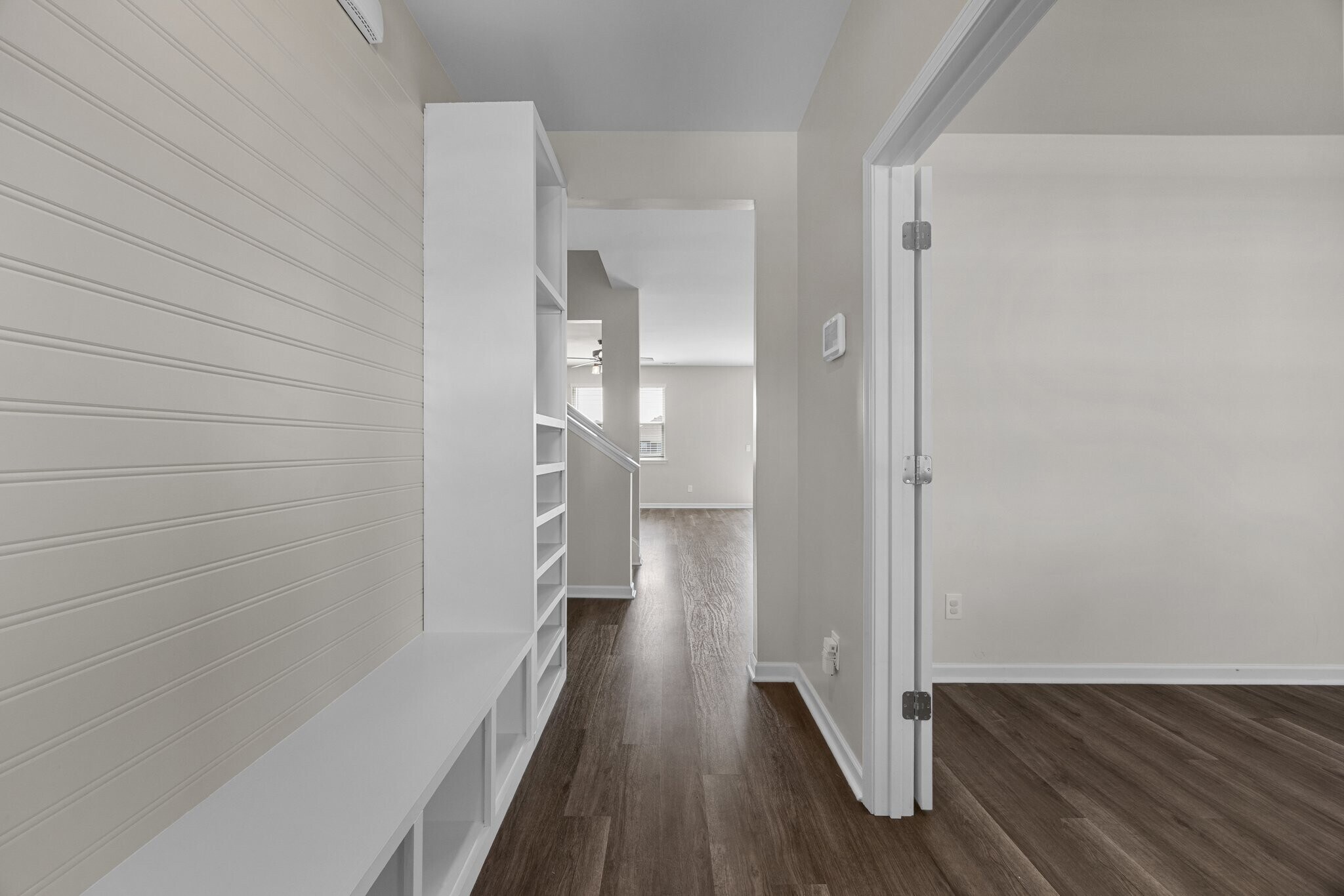 Building Photo - 93 Whalebone Ave