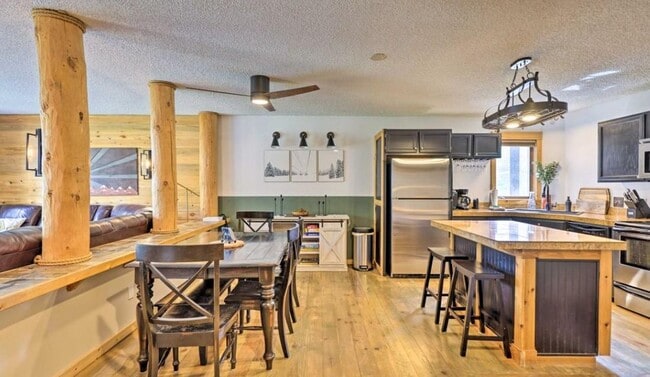 Building Photo - 96 Mountainside Dr