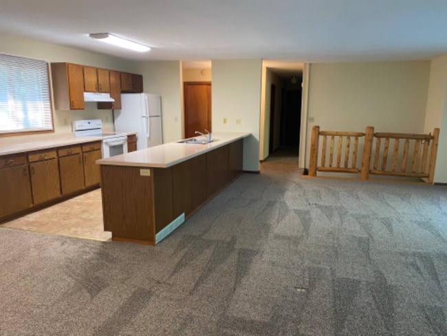 Building Photo - 10320 Pheasant Ln