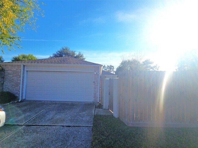 Primary Photo - 10935 Indian Vista Dr