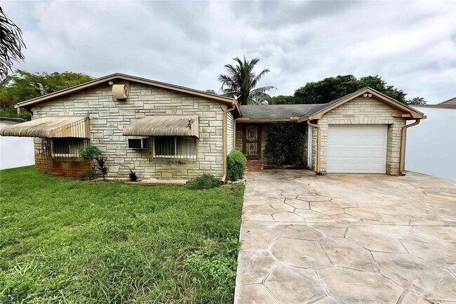 Primary Photo - 10335 NW 26th Ave