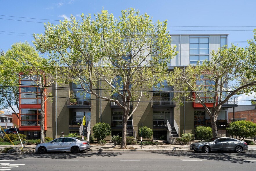 Building Photo - 1007 41st St