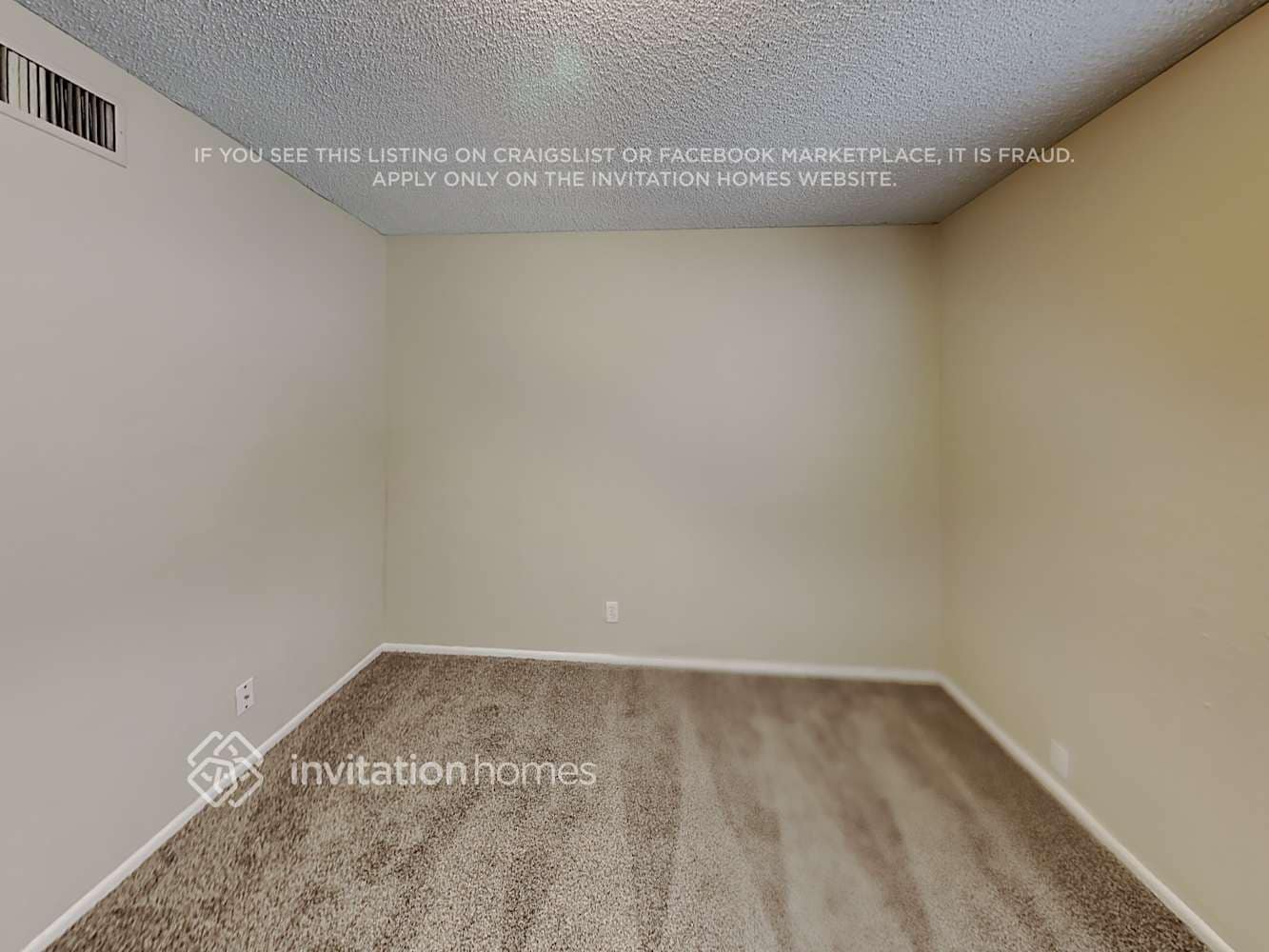 Building Photo - 2649 E Javelina Cir
