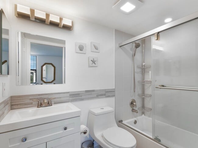 Building Photo - 955 Egret Cir