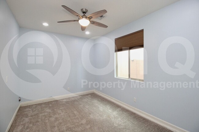 Building Photo - 3080 S Jasmine Dr