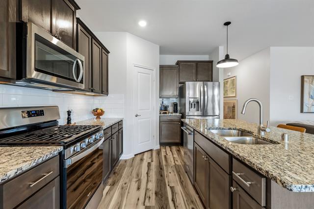 Building Photo - 601 Rawhide Way