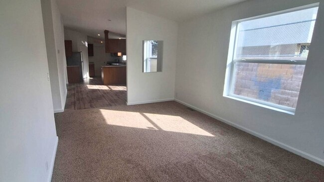 Building Photo - 543 N Lamb Blvd